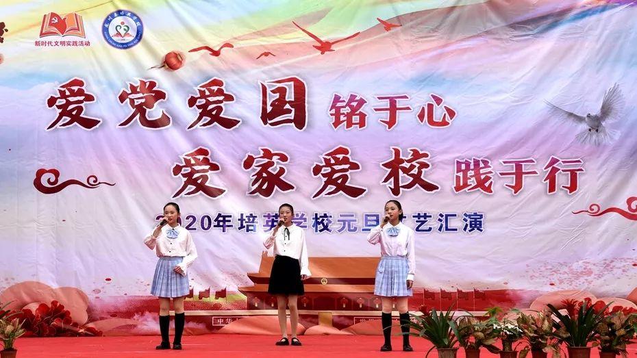 抖音小主播的捷径,可能是和这个中年男人连麦PK。
